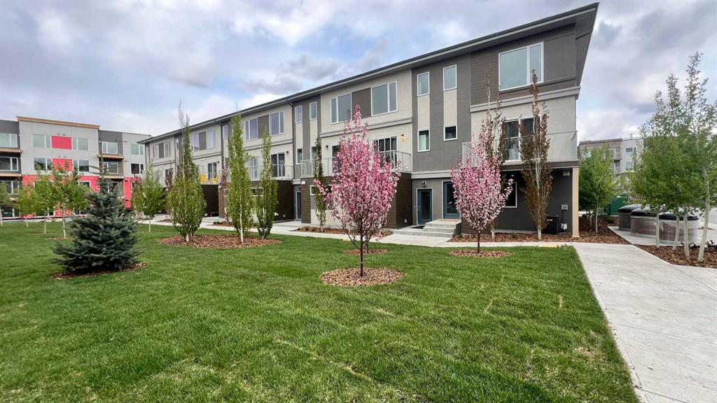 212 Shawnee Square SW photo 2