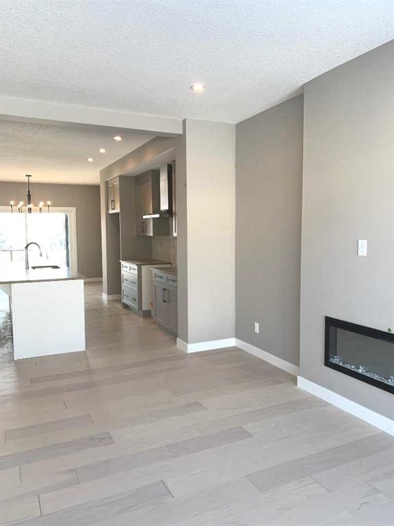 160 Crimson Ridge Place NW photo 3