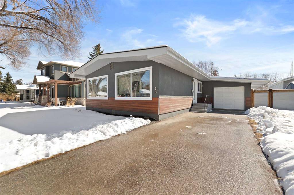 38 Westwood Drive SW photo 2