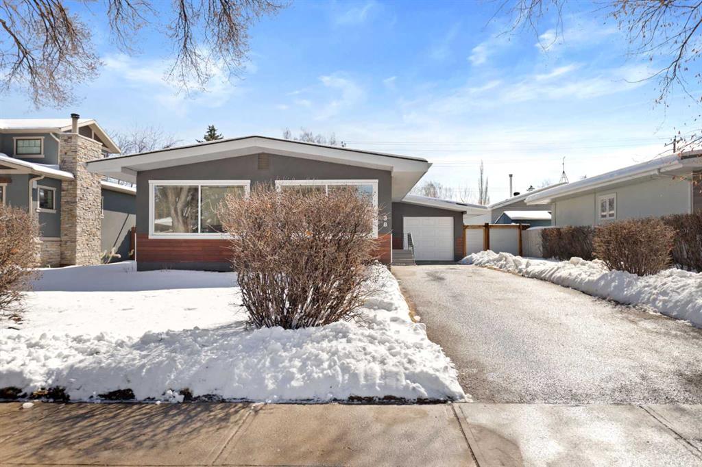 38 Westwood Drive SW photo 3