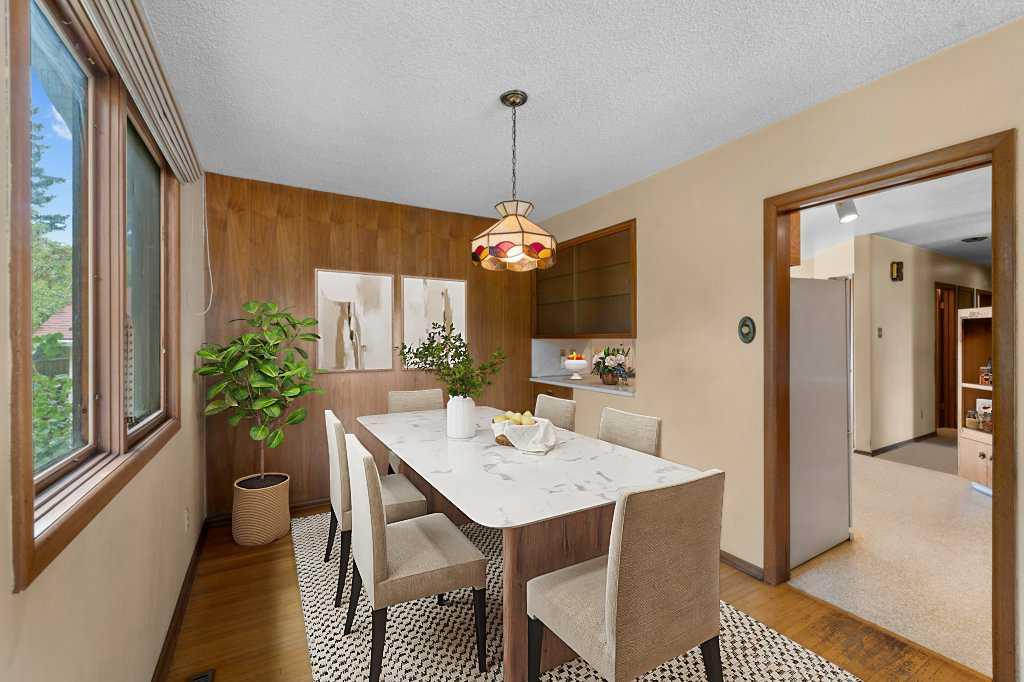 4207 Brisebois Drive NW photo 3