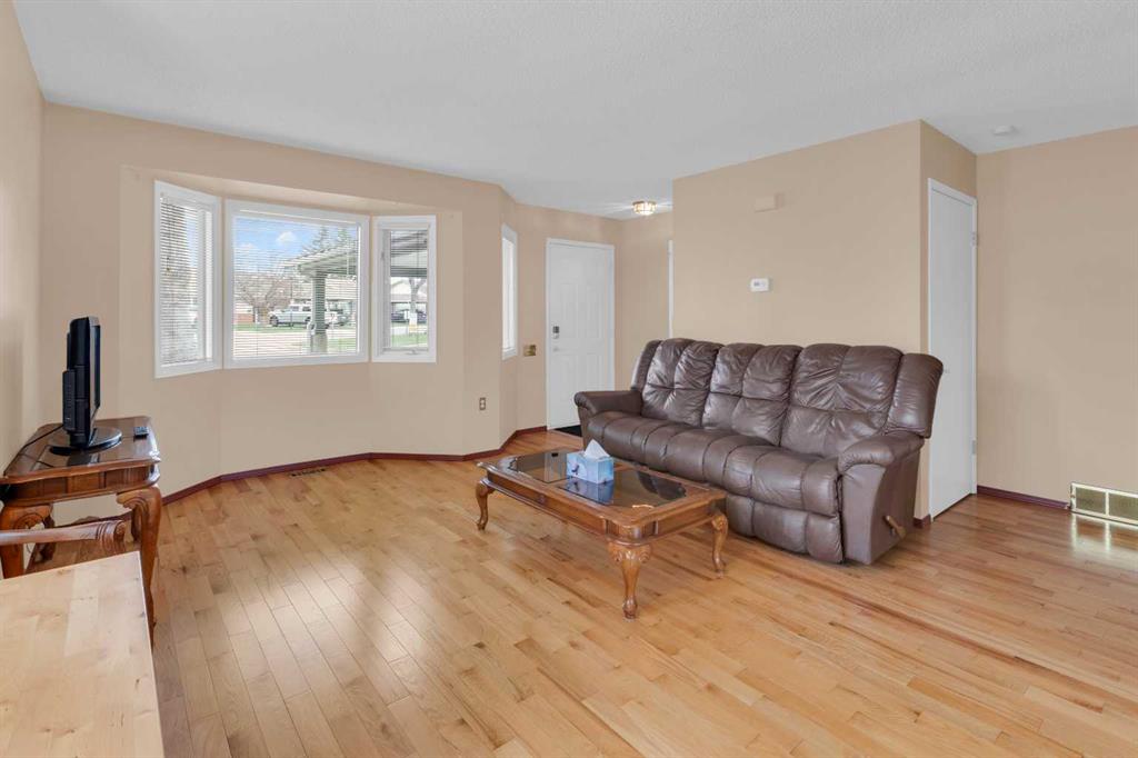 2831 Dovely Park SE photo 4