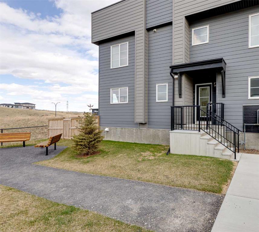 260 Rowley Way NW #302 photo 2