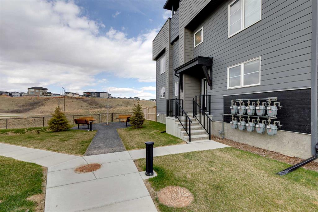 260 Rowley Way NW #302 photo 3