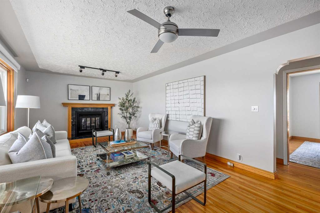 3003 25 Street SW photo 4