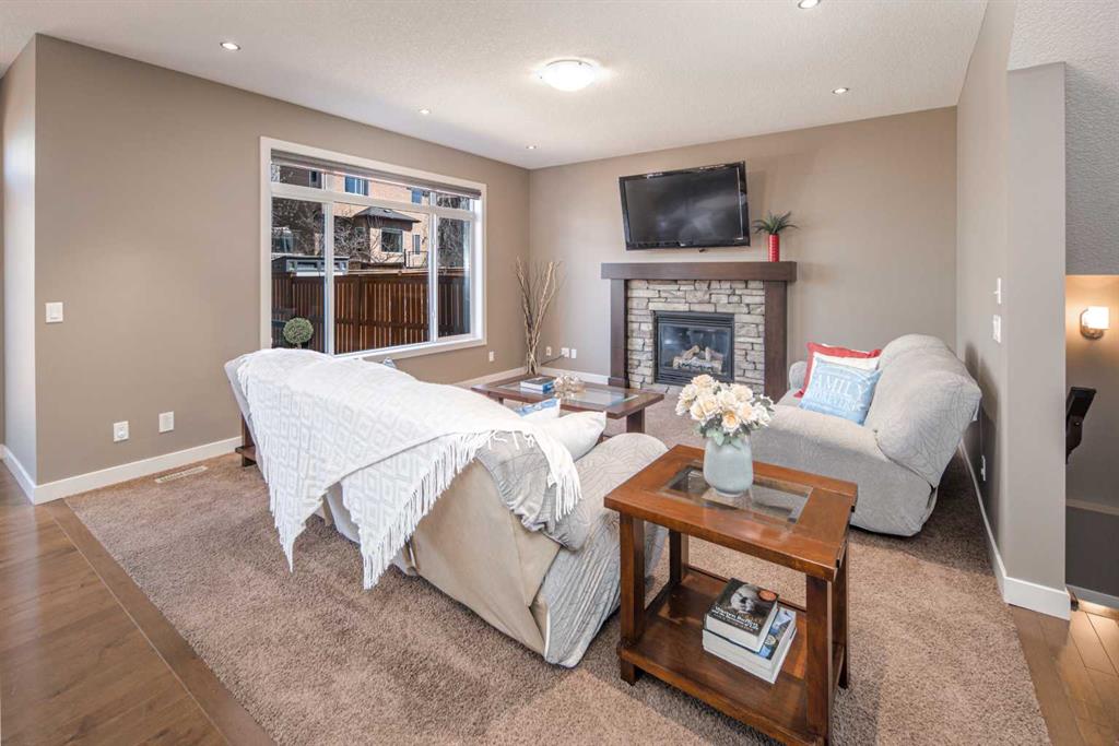 10 Aspenshire Place SW photo 3