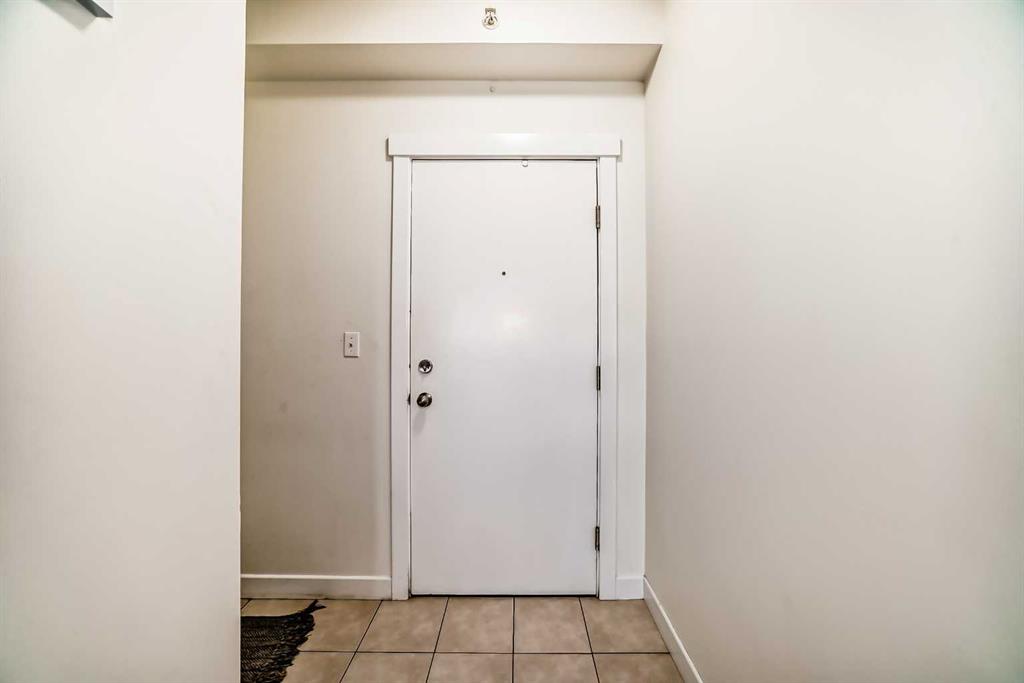 325 3 Street SE #1310 photo 5