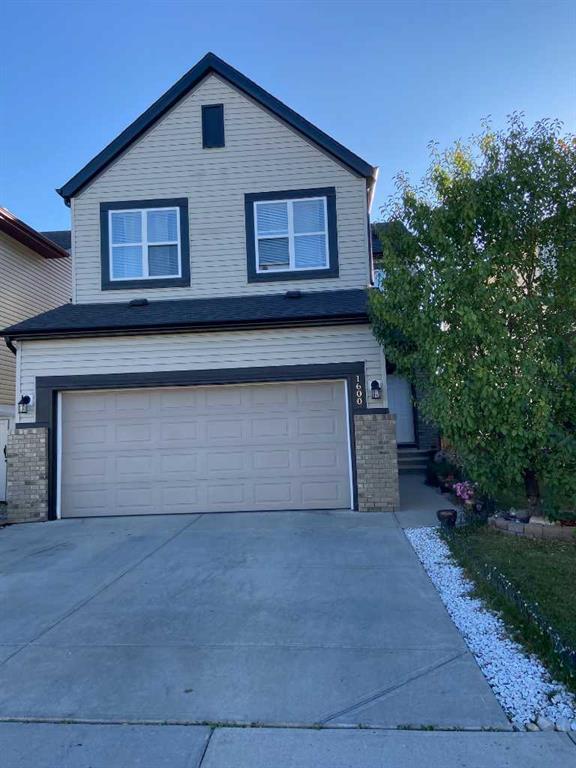 1600 Copperfield Boulevard SE photo 3