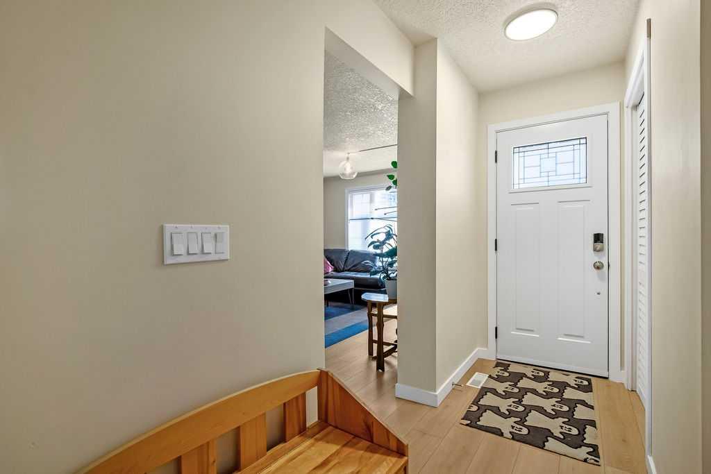 99 Beddington Crescent NE photo 5