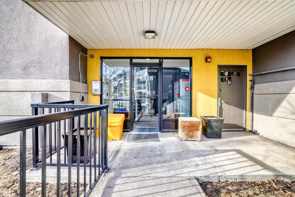 4455A Greenview Drive NE #302 photo 2