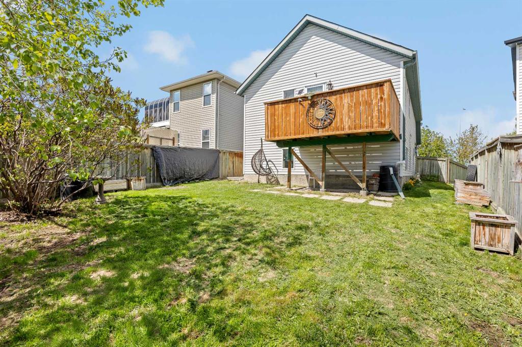242 Hidden Spring Mews NW photo 4