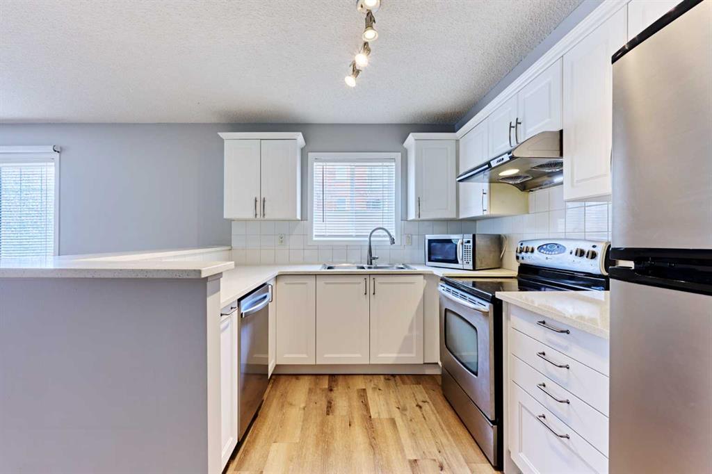 126 14 Avenue SW #106 photo 3
