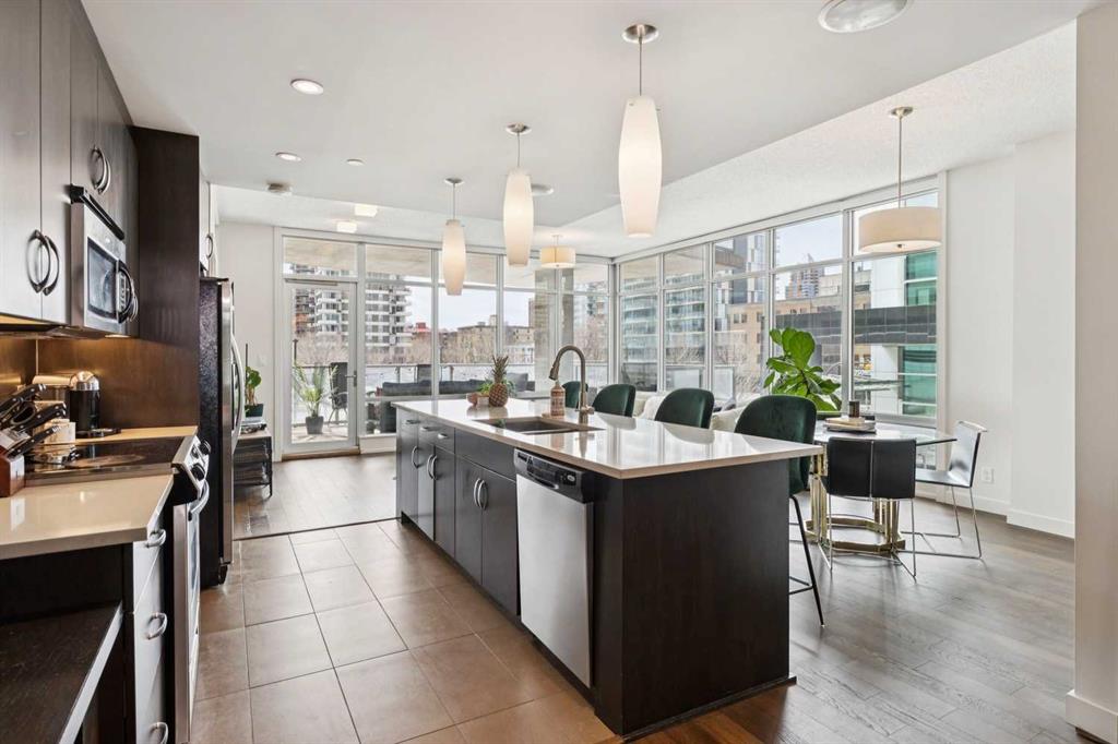 530 12 Avenue SW #201 photo 3