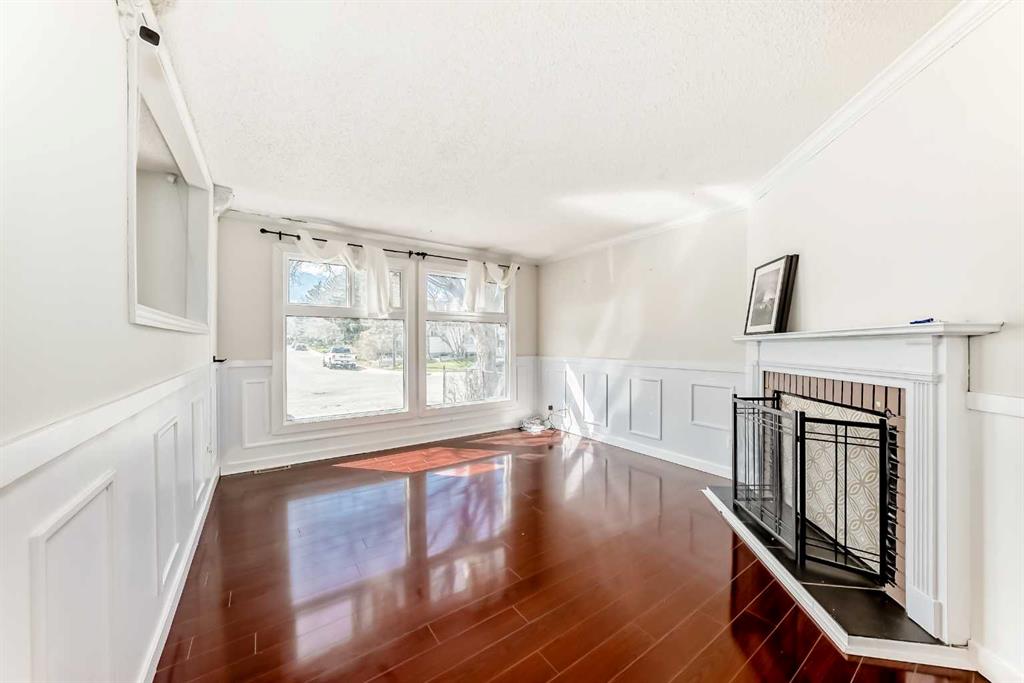 4208 58 Street NE photo 3