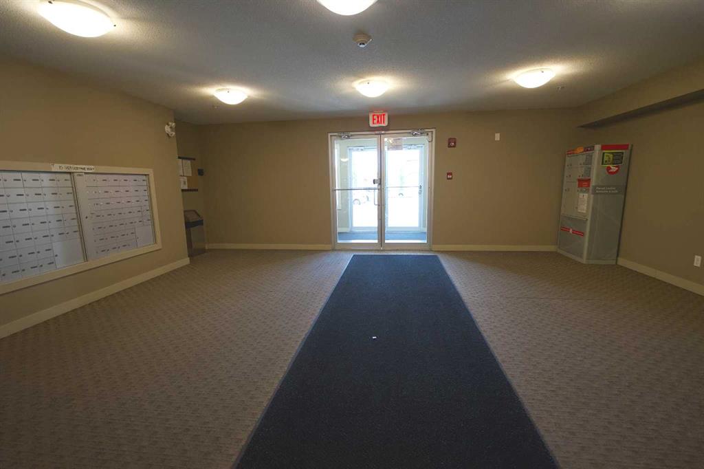 15 Saddlestone Way NE #409 photo 2