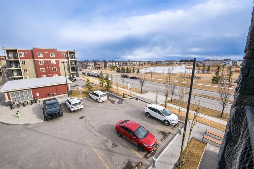 5 Saddlestone Way NE #302 photo 4