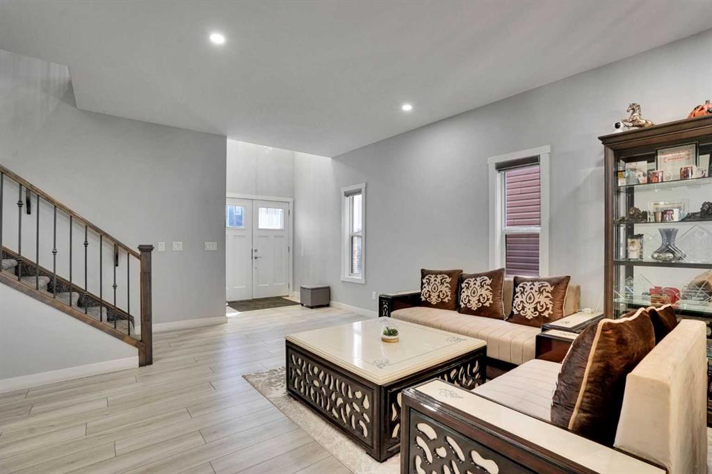 50 Saddlestone Place NE photo 4
