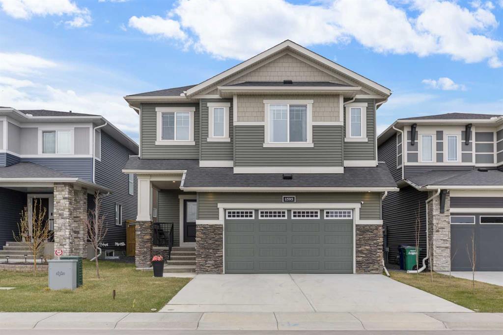 1595 Baywater Street SW photo 2