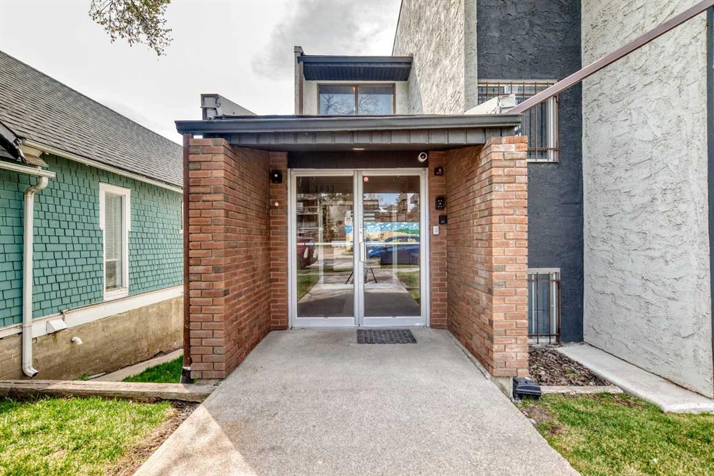 1633 26 Avenue SW #104 photo 2