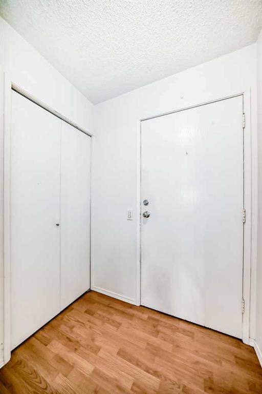 1633 26 Avenue SW #104 photo 3