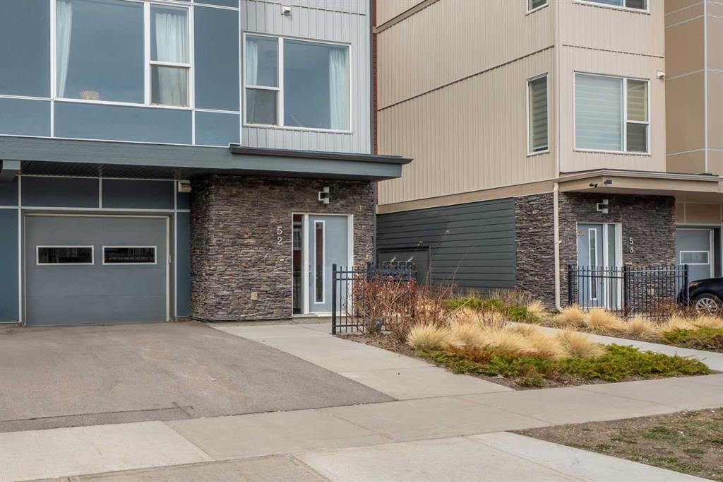 52 Saddlestone Drive NE photo 3