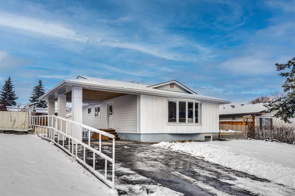 908 Stonehaven Road SW photo 3