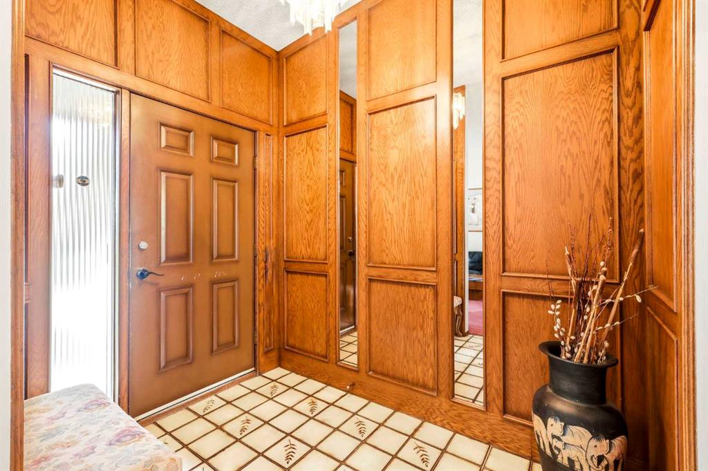 149 Edgehill Drive NW photo 3
