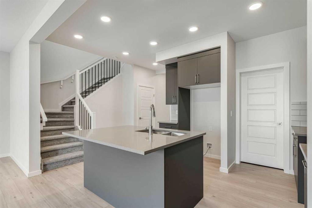 408 Heartwood Grove SE photo 2