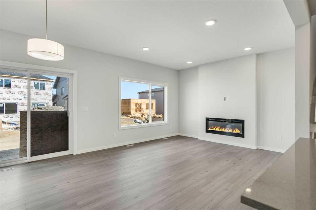 408 Heartwood Grove SE photo 4