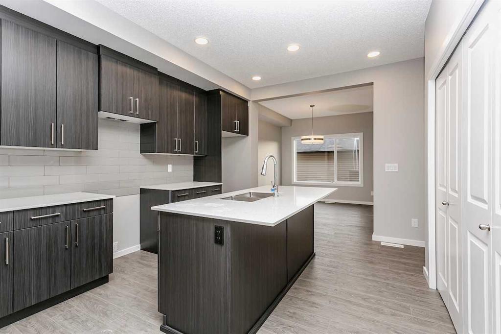 222 Heartwood Parade SE photo 5