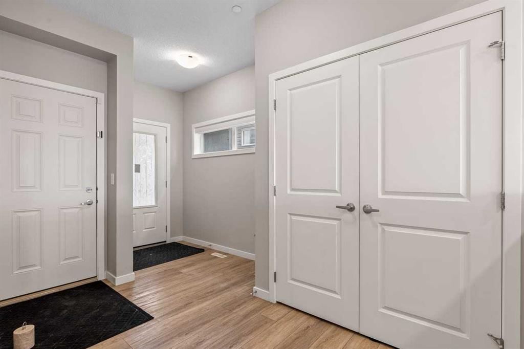 107 Lucas Terrace NW photo 3