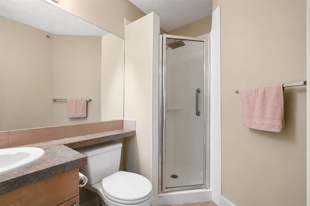 1235 13 Avenue SW #207 photo 4