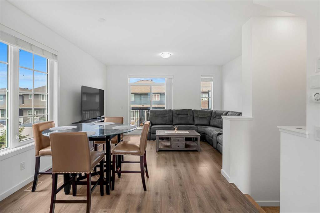 85 Walgrove Common SE photo 3