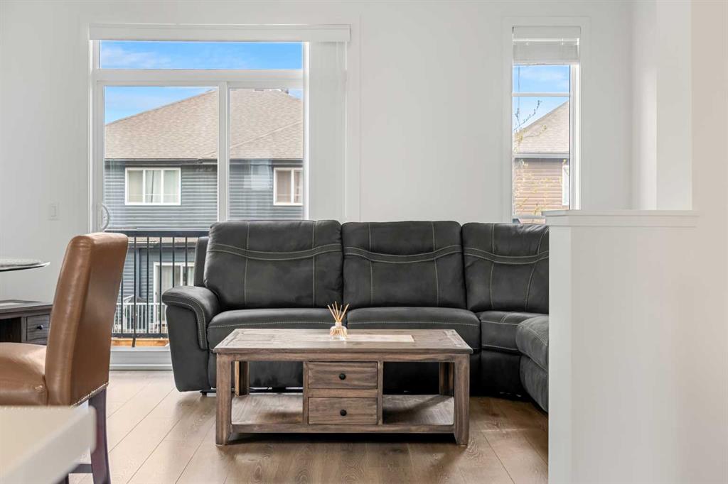 85 Walgrove Common SE photo 4