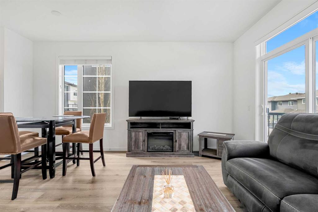 85 Walgrove Common SE photo 5