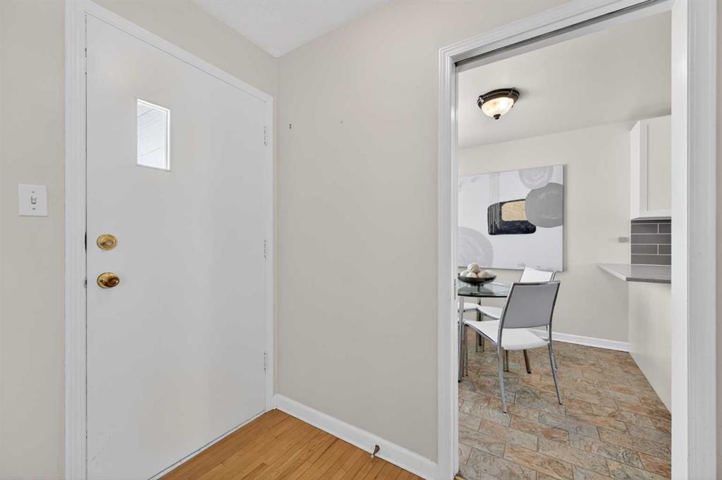 3112 34 Avenue SW photo 3