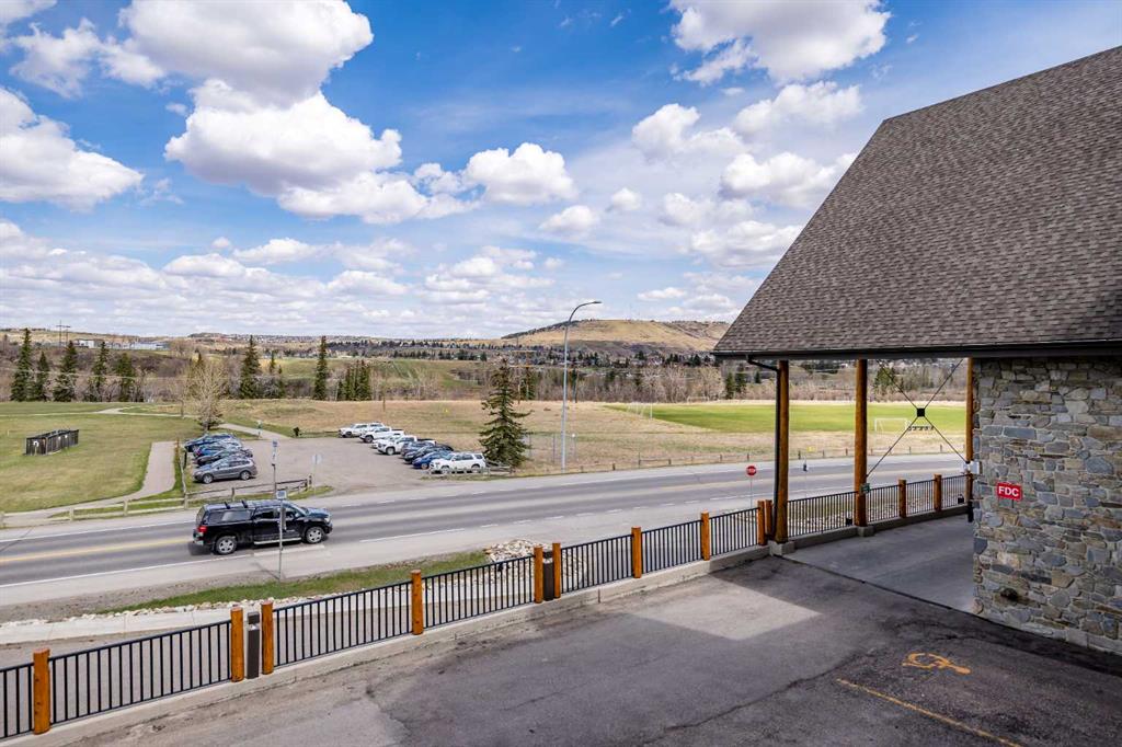 77 George Fox Trail W #213