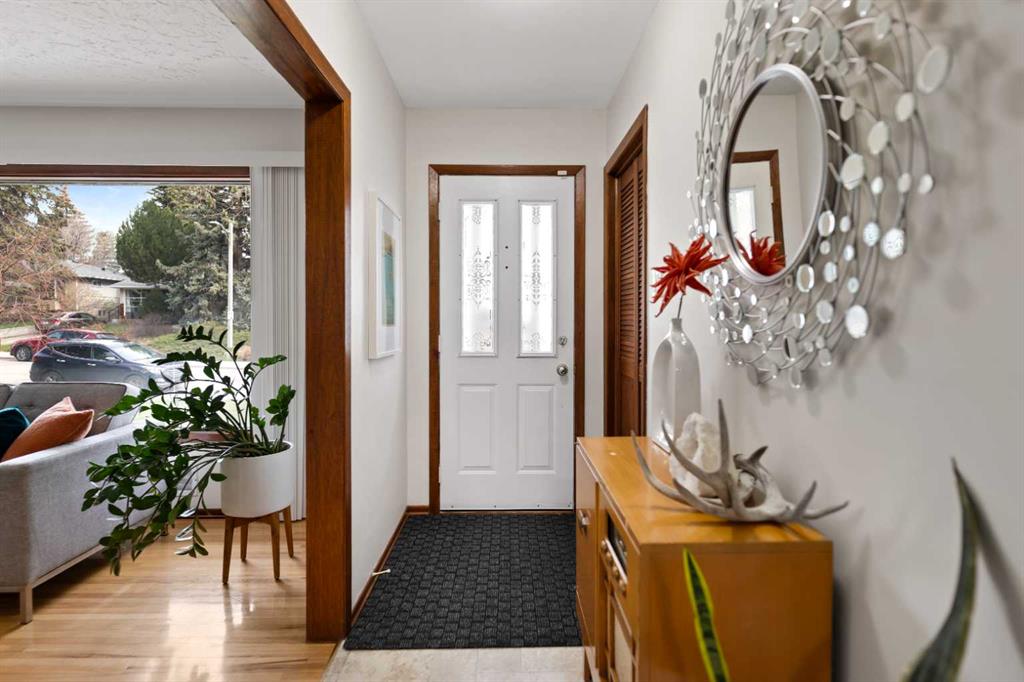 2915 13 Avenue NW photo 4