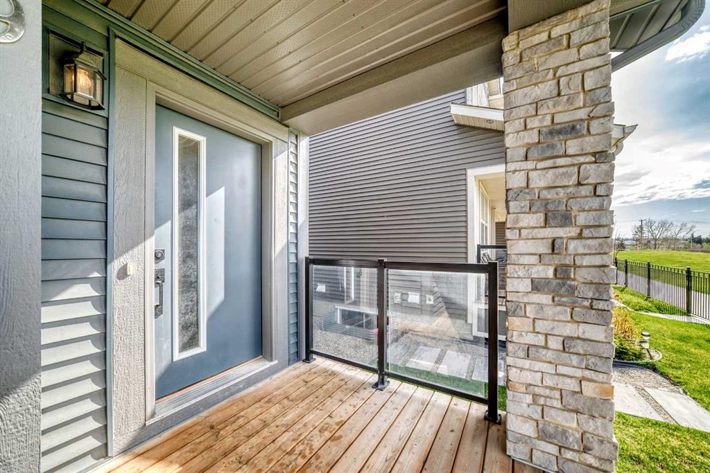 29 Midgrove Lane SW photo 3