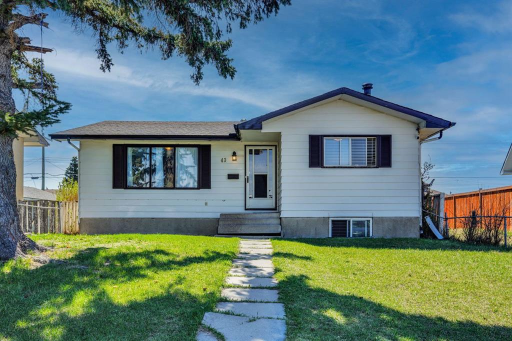43 Maranda Close NE photo 2
