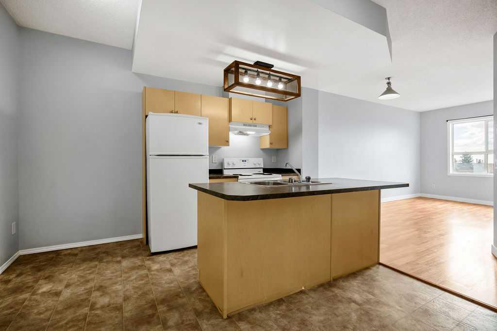 73 Erin Woods Court SE #4301 photo 5