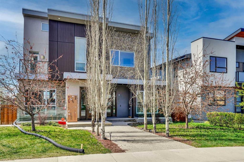 2505 21 Street SW photo 2