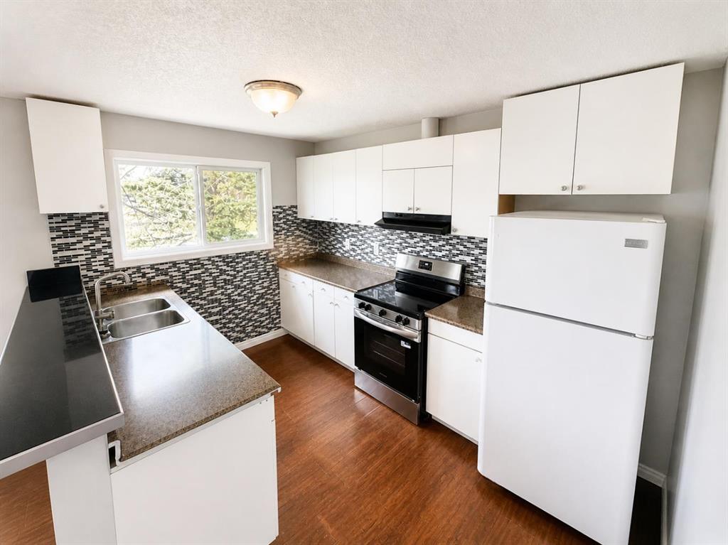 422 40 Street NE photo 5