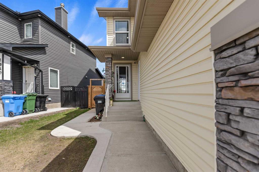100 Saddlecrest Boulevard NE photo 3