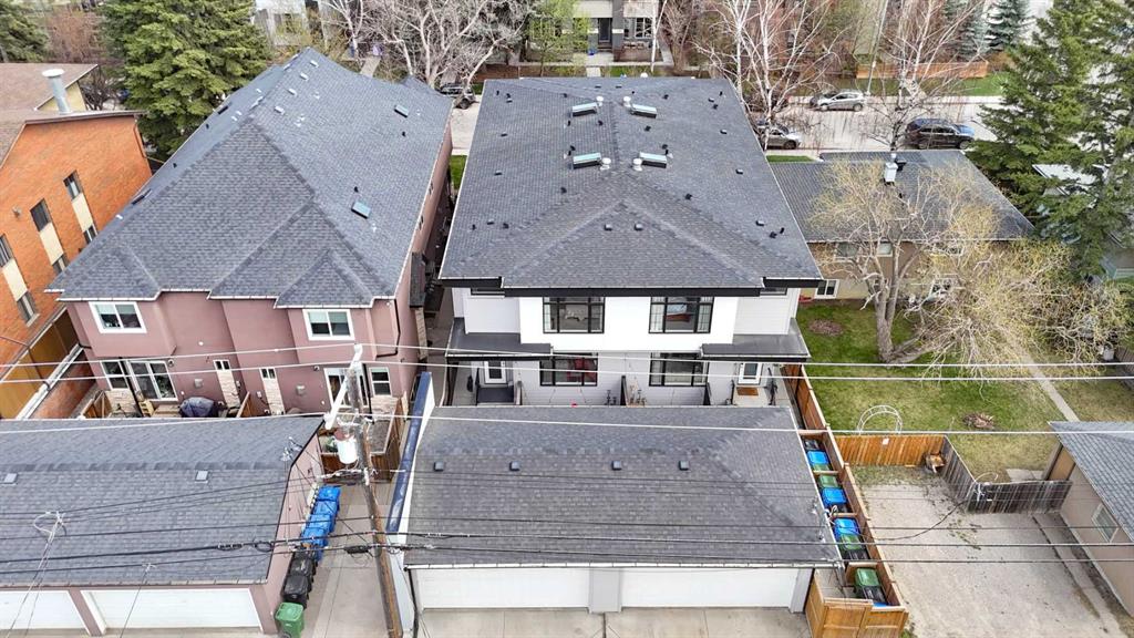 1929 36 Street SW #2 photo 4