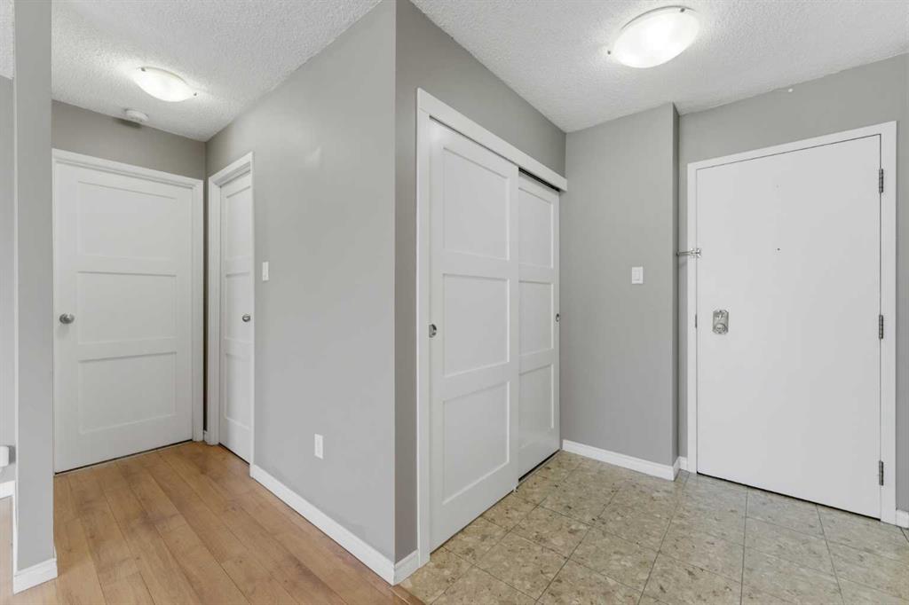 1334 14 Avenue SW #202 photo 5
