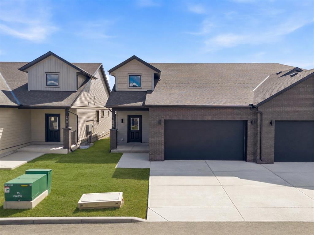 15 Coopersfield Link SW #1600