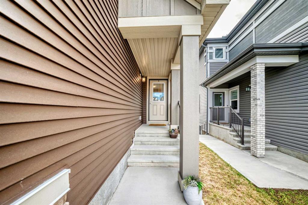 73 Lucas Heights NW photo 2