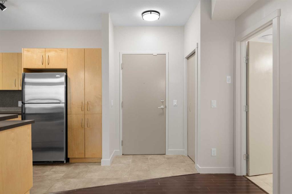 69 Springborough Court SW #107 photo 3