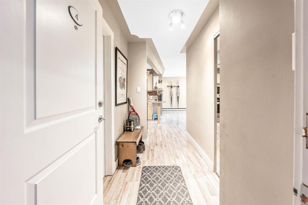 310 22 Avenue SW #4 photo 2